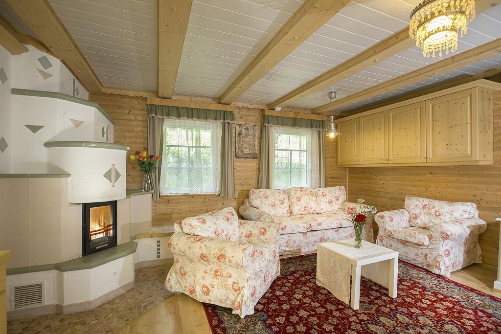 Das Altsteirische Landhaus - La Maison De Pronegg - Feriendomizil Im Biosphaerenpark Wienerwald Pressbaum Oda fotoğraf